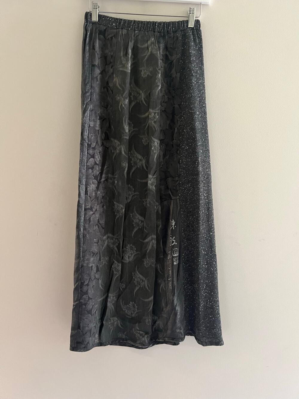 K.D. Spring Wearable Art Maxi Skirt Silver Floral Mixed Media Size Small JL